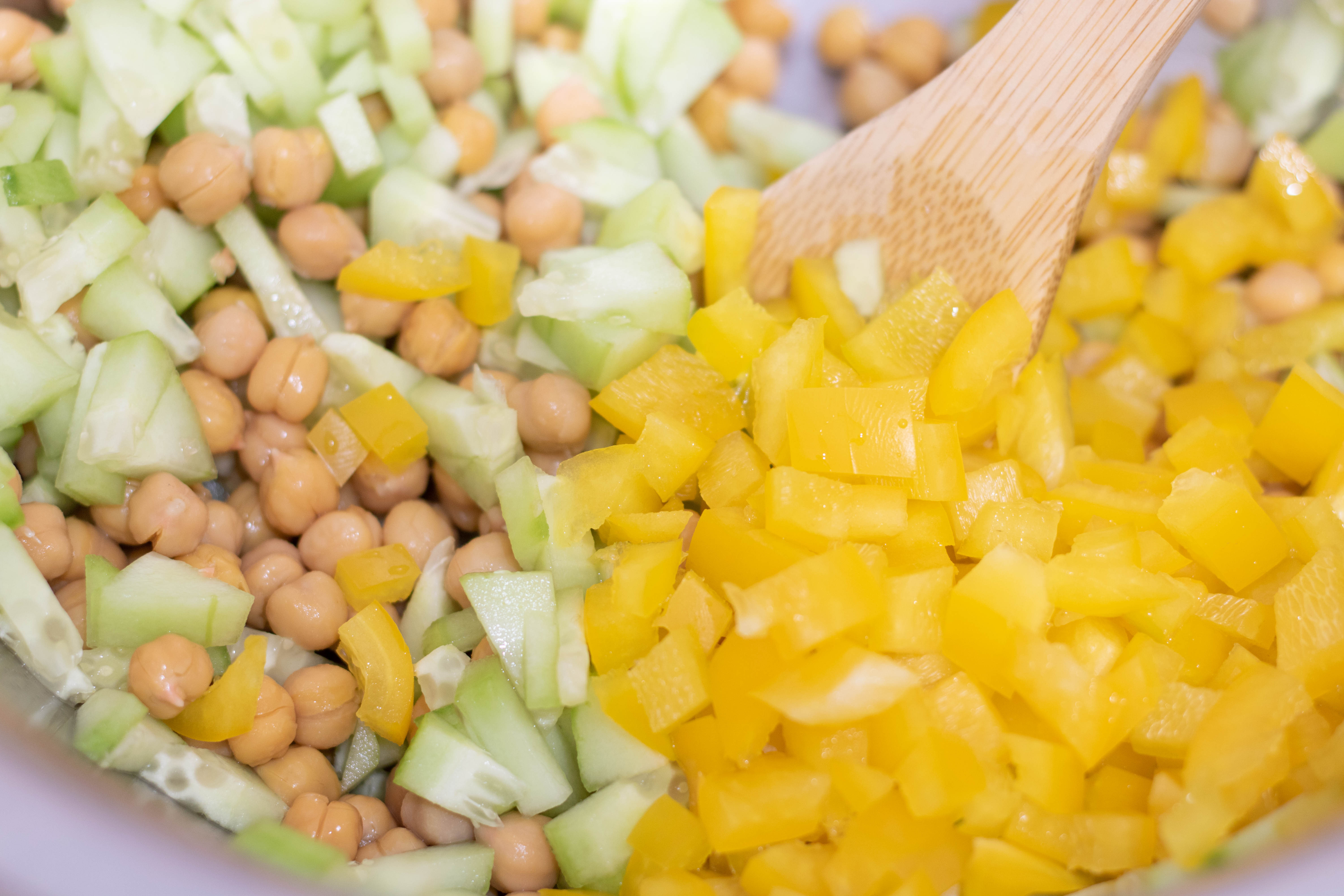 cucumber chickpea salad with dressing