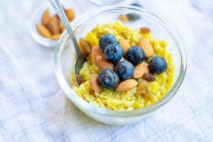 Pumpkin Oatmeal with Turmeric (Vegan)
