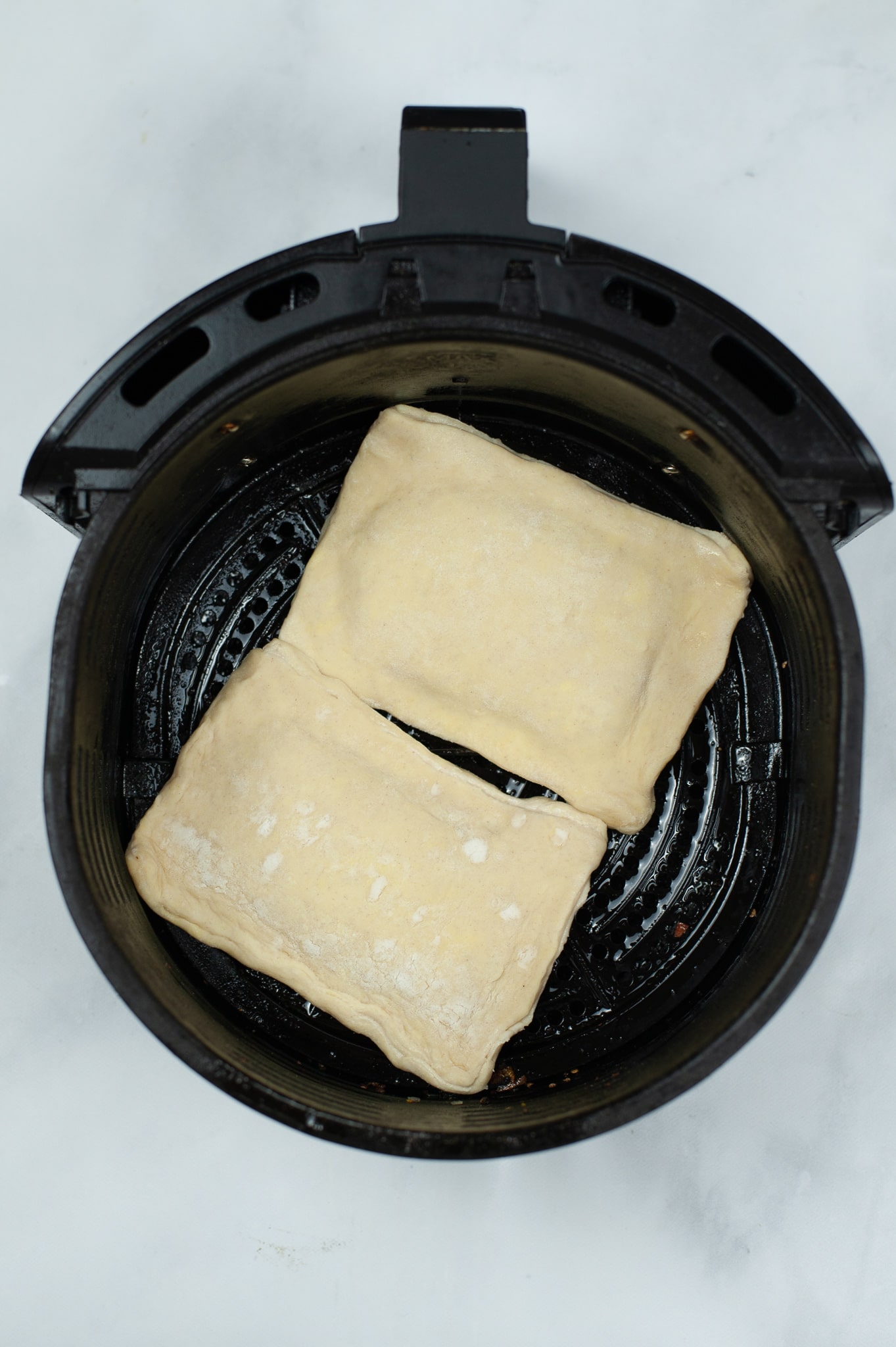 toaster strudel in air fryer