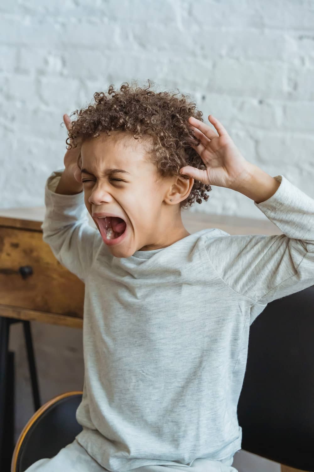 how to deal with temper tantrums