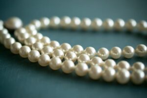 Ways to Wear Pearls for Any Occasion