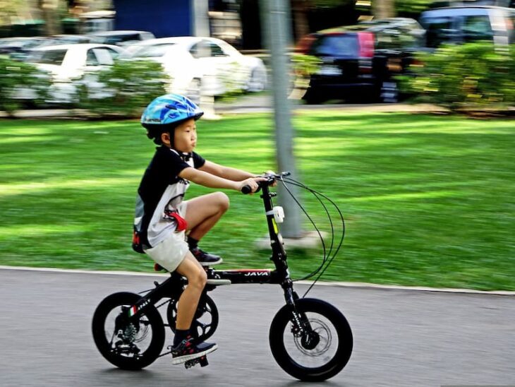 4 Important Safety Lessons to Teach Your Child When They Get Their First Bike