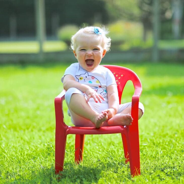 kid-friendly outdoor furniture