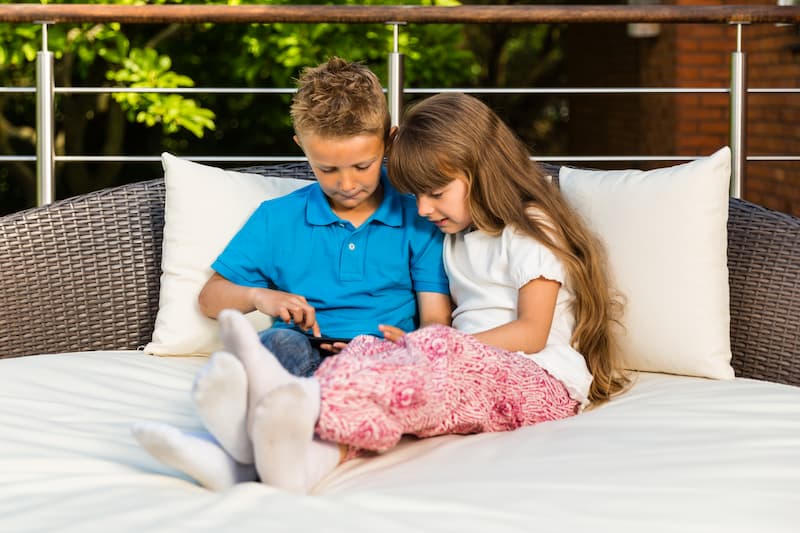Tips To Find The Best KidFriendly Outdoor Furniture
