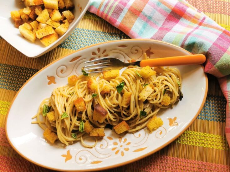 anchovy pasta recipe from Naples spaghetti alla Gennaro 2