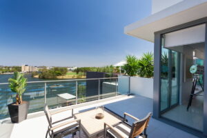 Pros and Cons of Living in an Apartment