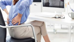 How to Relieve Back Pain Fast at Home While Waiting to See a Doctor