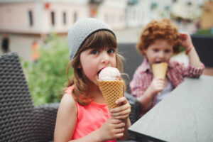 host an ice cream party at home