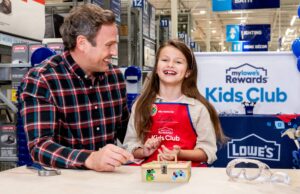 lowes kids club workshop | father and daughter