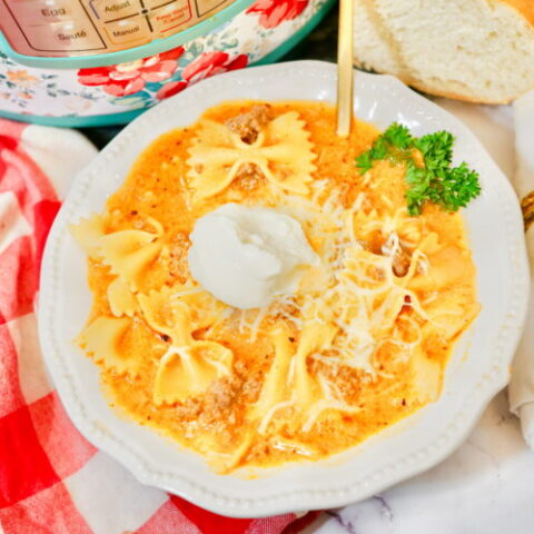 15 of Our Favorite Quick and Easy Weeknight Dinners 7 Image for Easy Instant Pot Lasagna Soup Recipe
