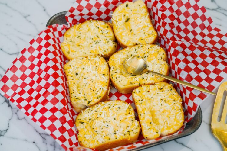 Stuffed Texas Toast Pizzas recipe Stuffed Texas Toast Pizzas recipe