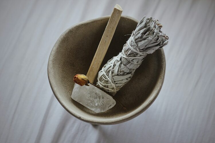 How to Store Sage for Smudging or Cooking How to Store Sage for Smudging or Cooking